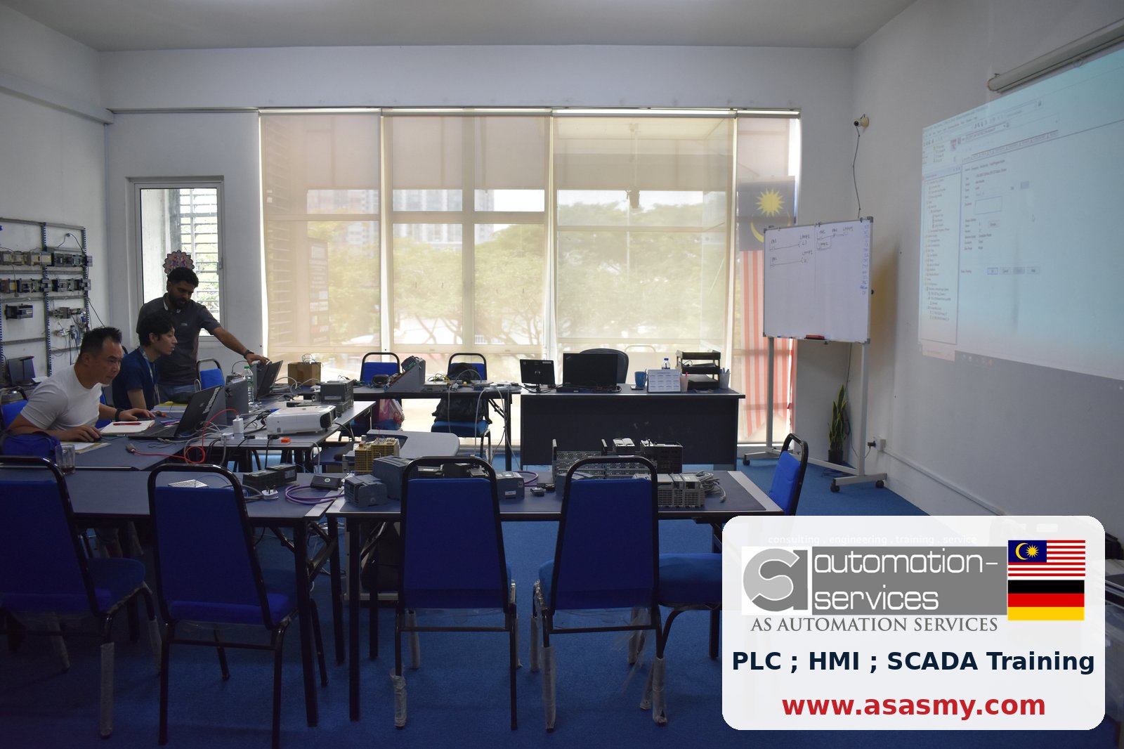 Eight Days, Two PLC Brands: Allen-Bradley and Siemens for Agriculture Automation — training photo