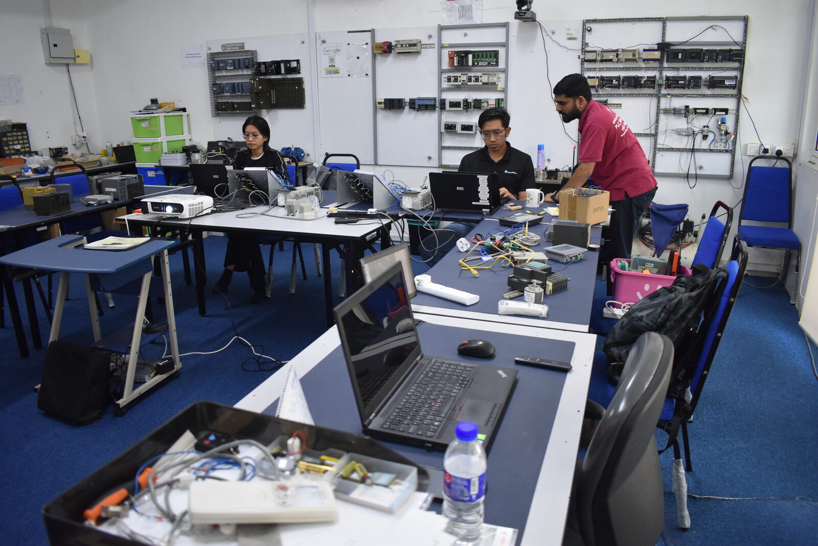 Hands-on Allen-Bradley PLC training session at ASASMY Johor Bahru