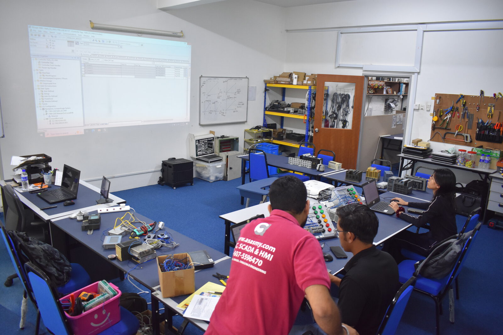 Allen-Bradley PLC & HMI Hands-On Training — CompactLogix, ControlLogix, Ladder Logic & Function Block (June 2025) — training photo